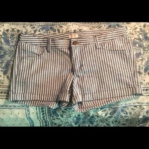 SALE NWOT MOSSIMO STRIPE SHORTS